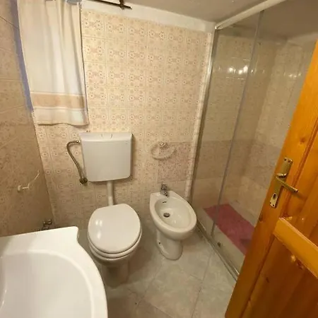 Casa A 2 Passi Dalla Spiaggia アパート パラーウ